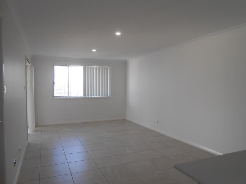 1/21 Mulconda Close TAMWORTH 5