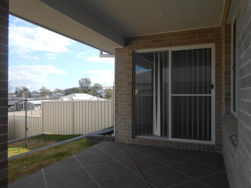 1/21 Mulconda Close TAMWORTH 9