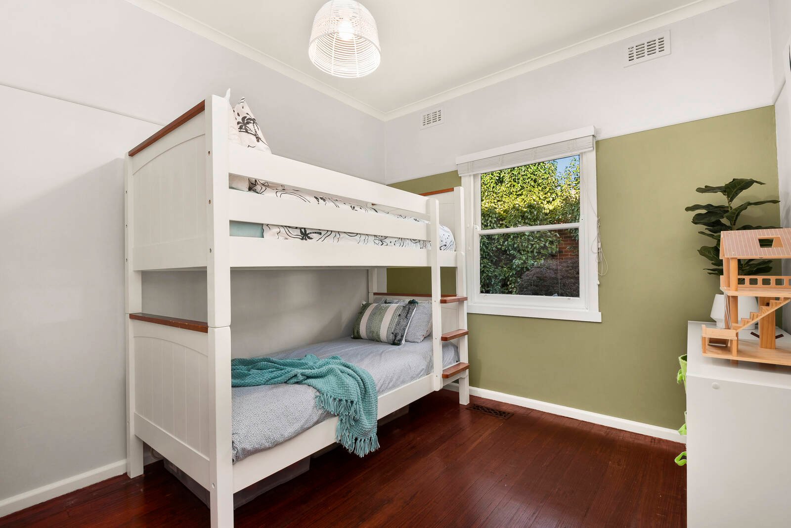 Real Estate and Property in 1/21 Myrtle Avenue, Heathmont, VIC