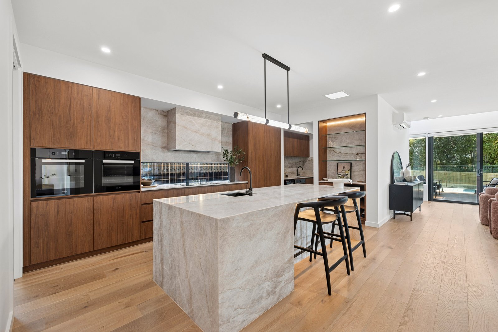 Gallery: 121 Raglan Street
