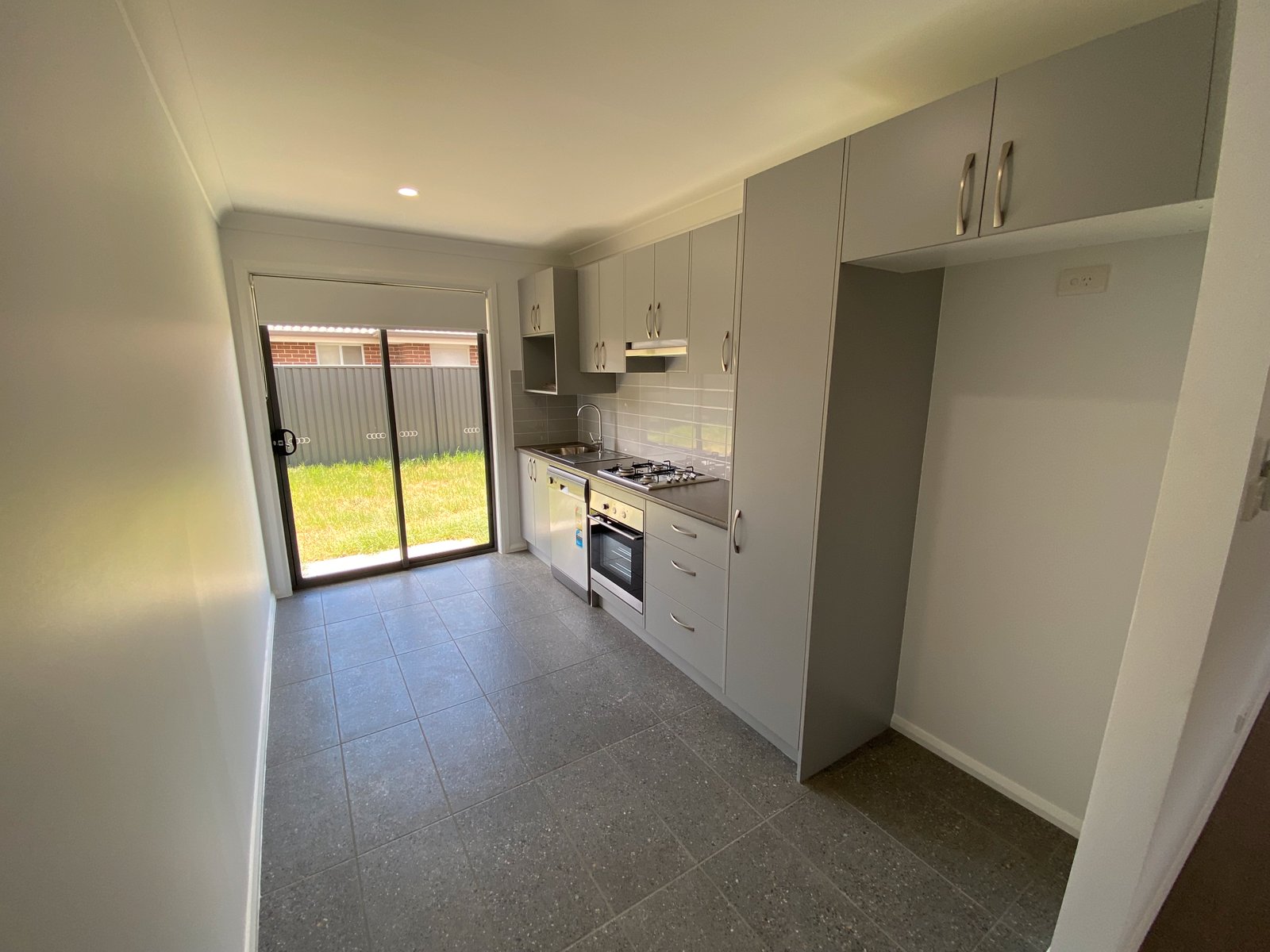 1/21 Reginald Drive TAMWORTH 6