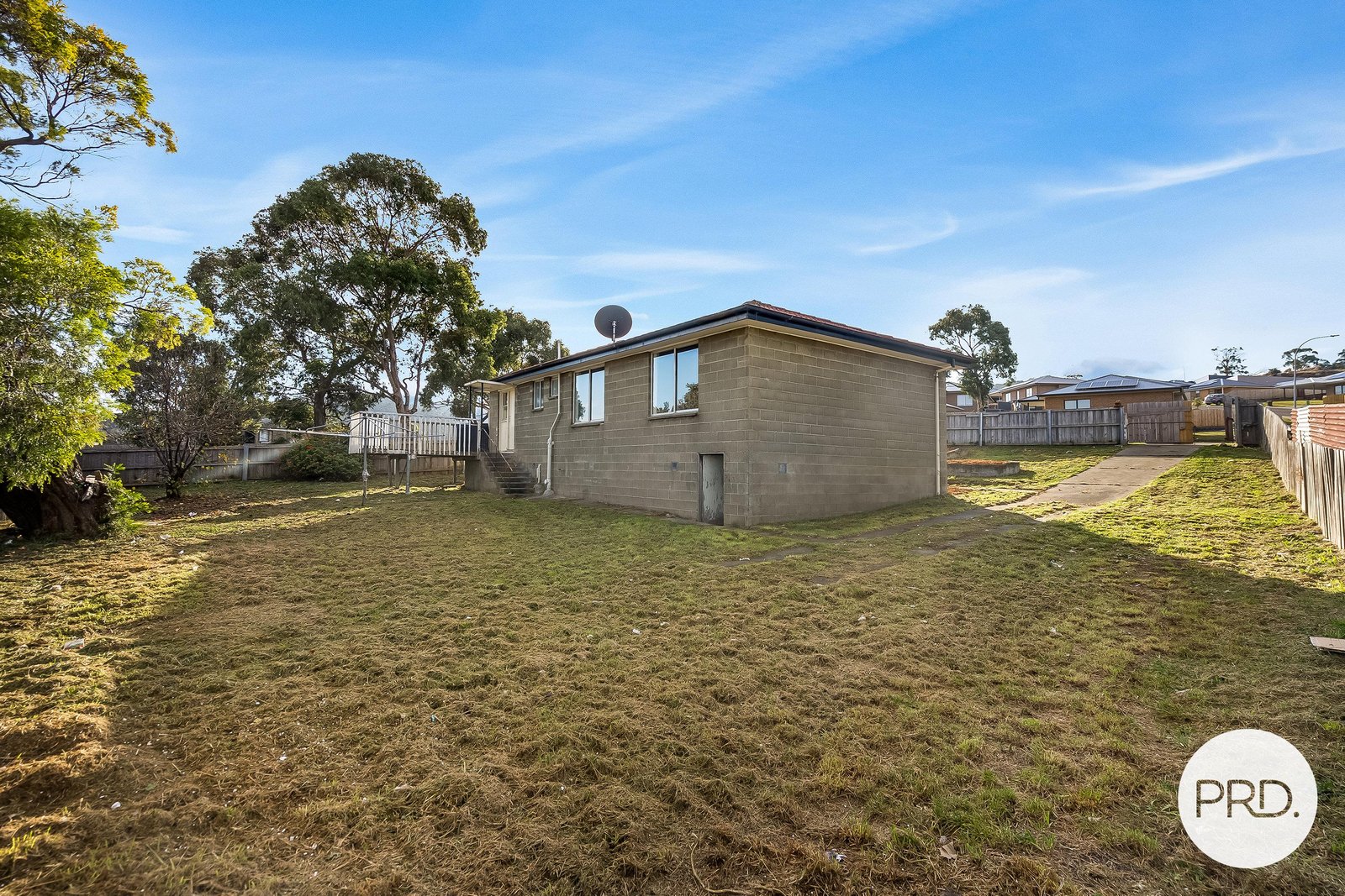 121 Rockingham Drive CLARENDON VALE 9