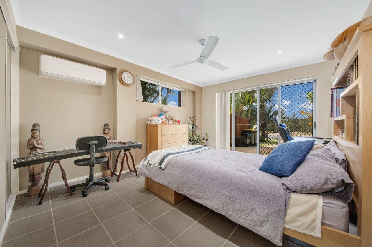 121 TARCOOLA Drive BOYNE ISLAND 15