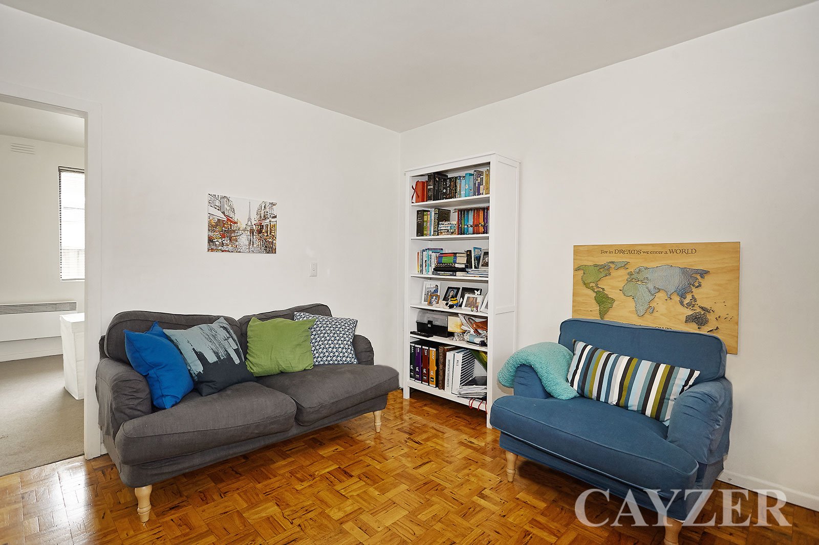 Gallery: 1/21 Waterloo Crescent
