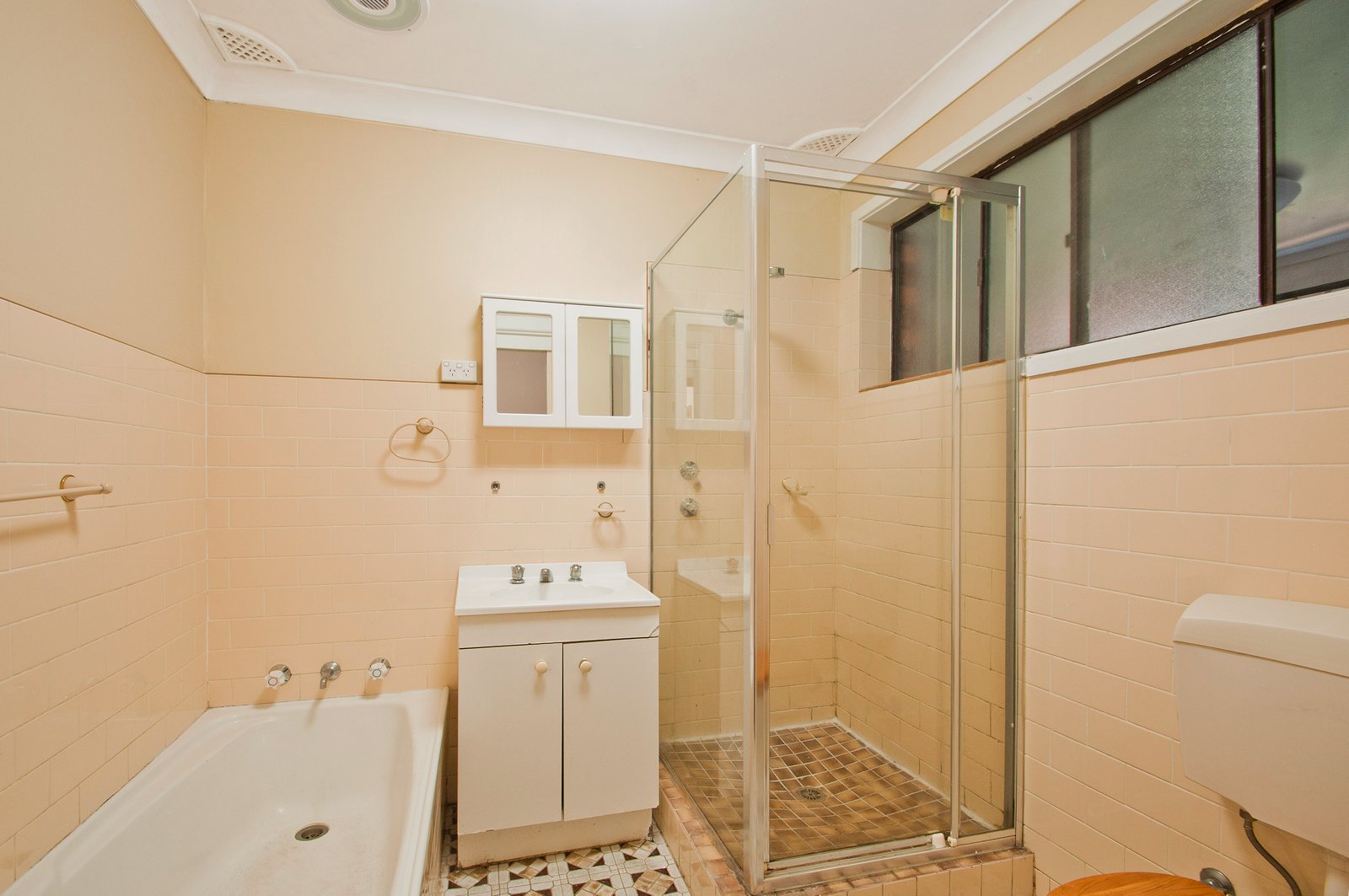 1/21 William Beach Road KANAHOOKA 6