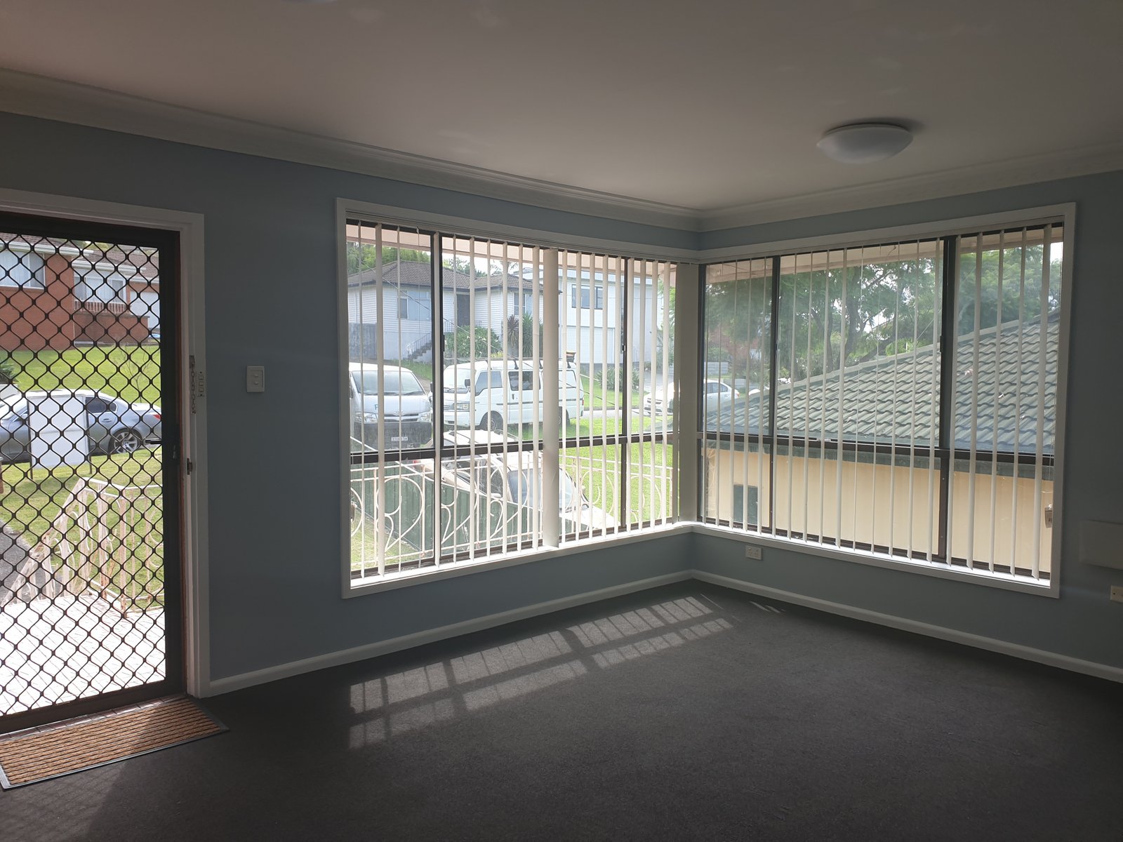 1/21 William Beach Road KANAHOOKA 2