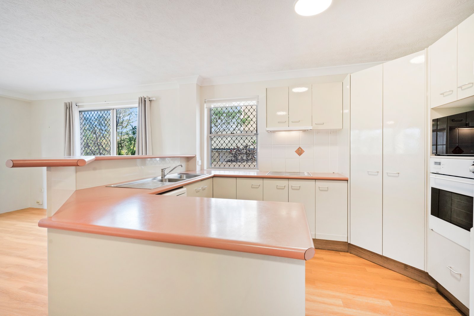 1/210 Marine Parade KINGSCLIFF 4