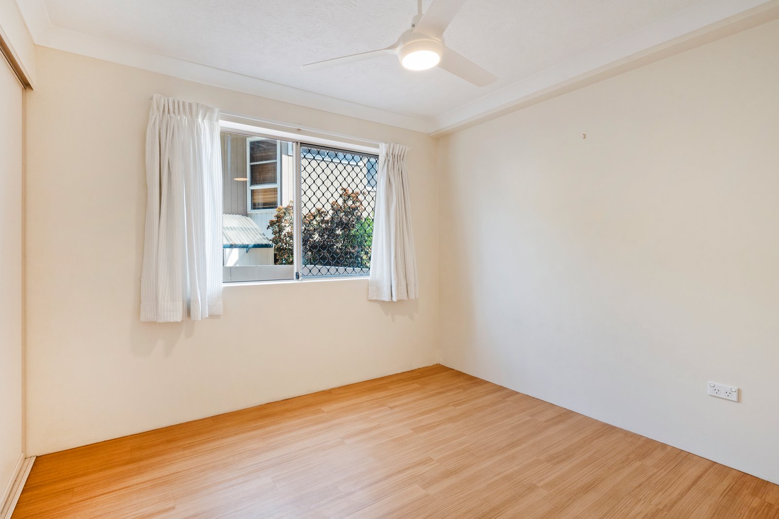 1/210 Marine Parade KINGSCLIFF 10