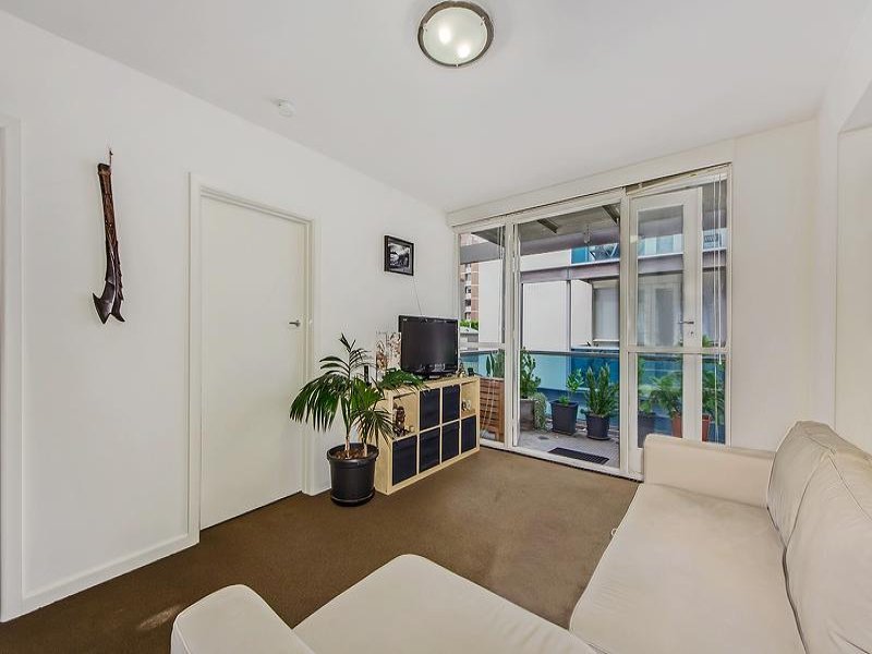 Gallery: 12/105 Park Street