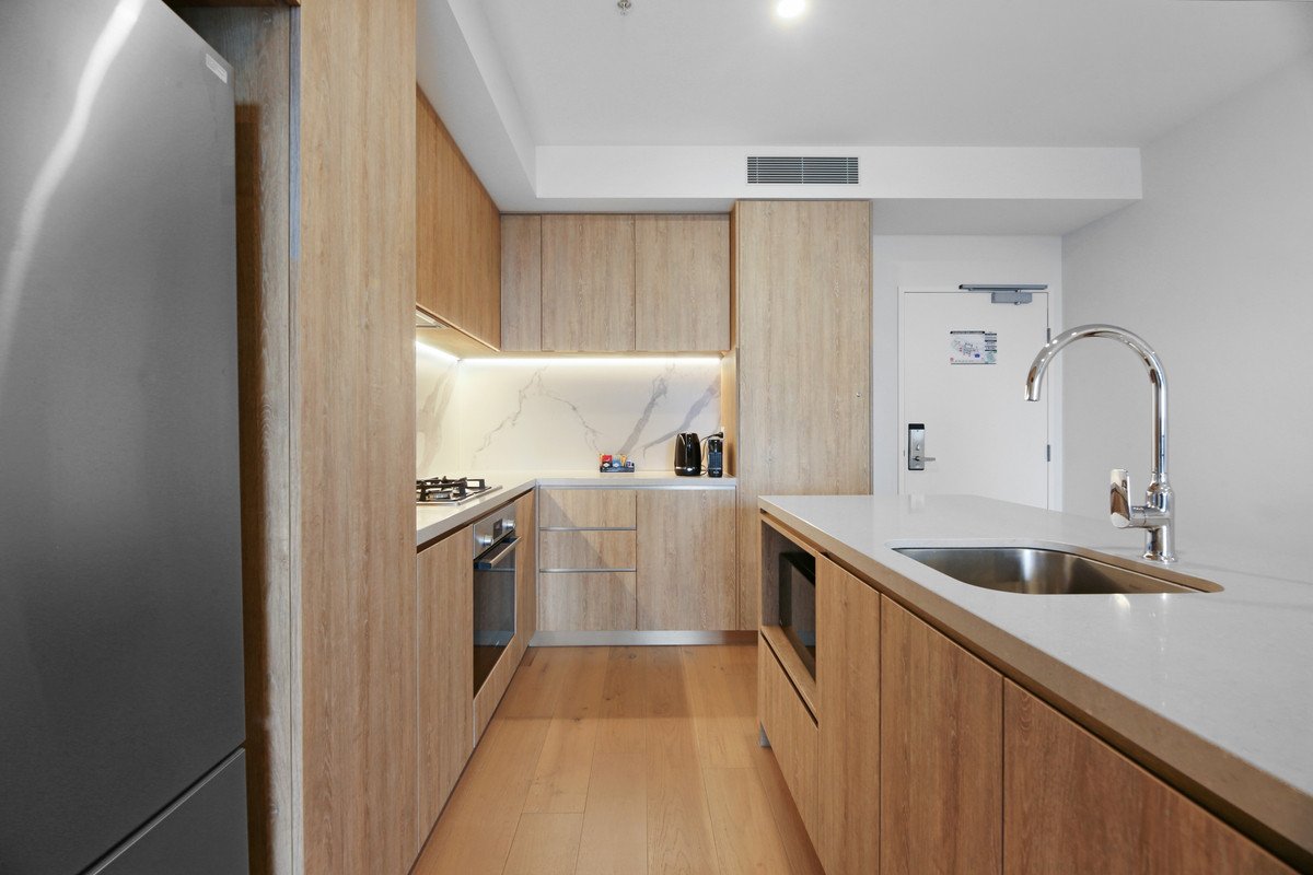 12105/5 The Darling Avenue Broadbeach 10