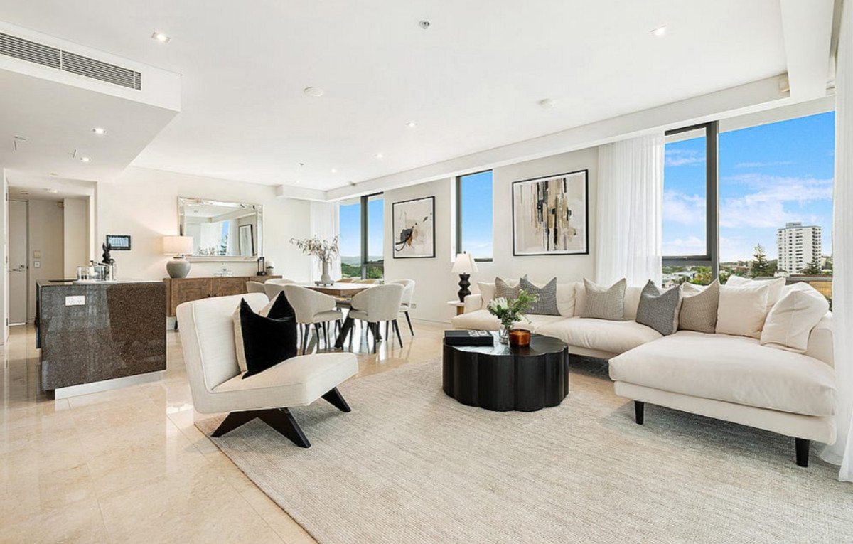 12/106 The Esplanade Burleigh Heads 4