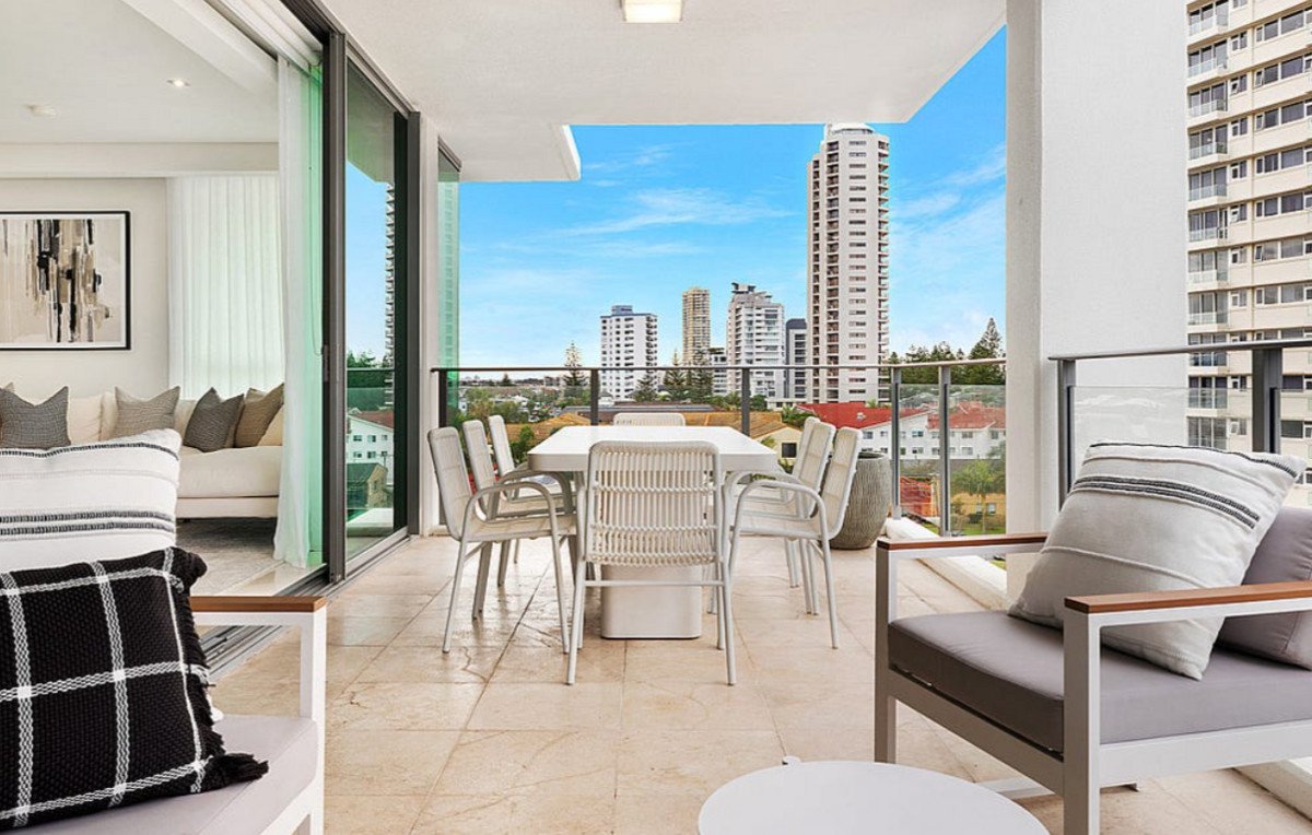 12/106 The Esplanade Burleigh Heads 8