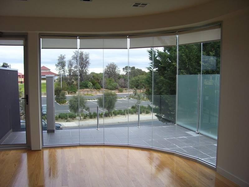 Gallery: 1/211 Beach Road