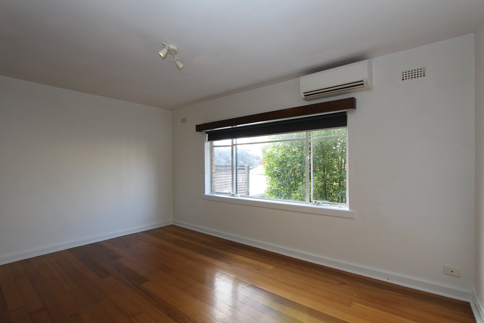 Real Estate and Property in 12/11 Burnett Street, St Kilda, VIC