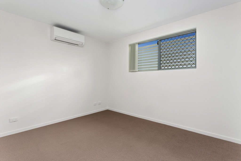 12/11 Eton Street NUNDAH 5