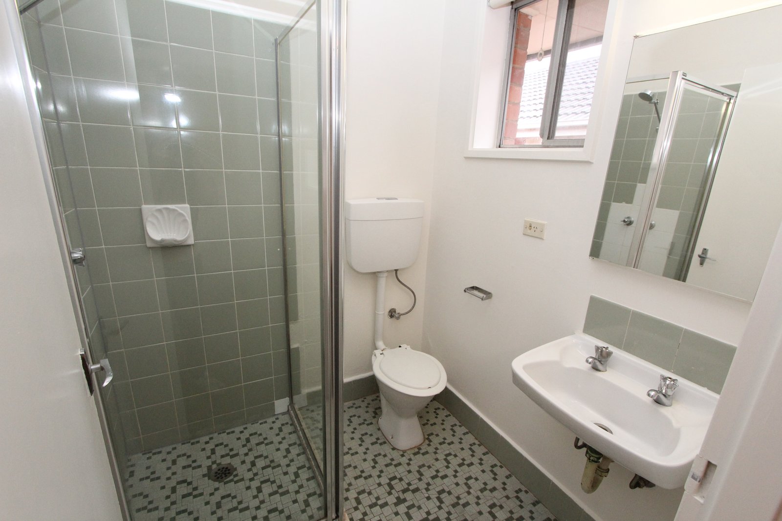 Real Estate and Property in 12/11 Waratah Avenue, Glen Huntly, VIC