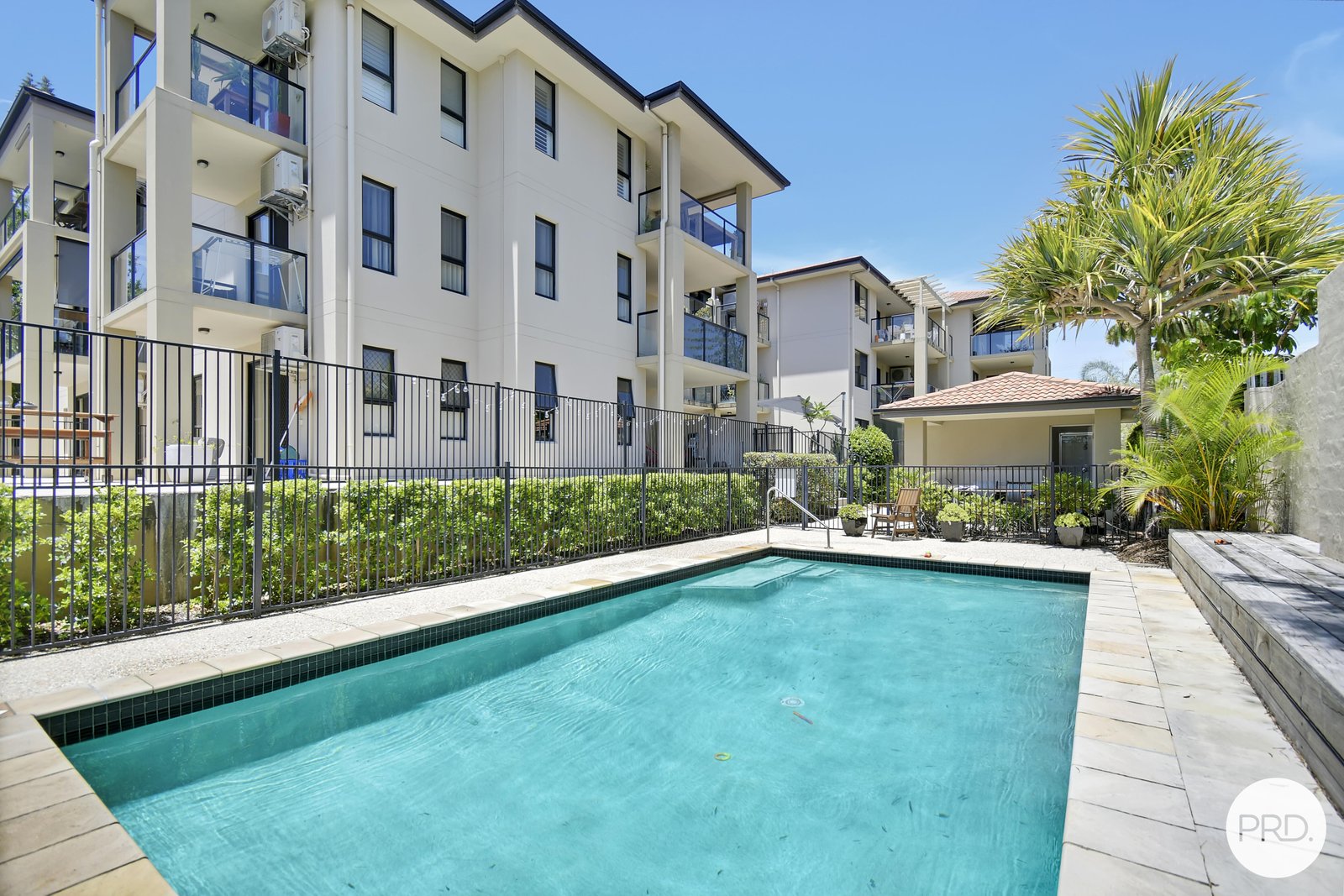 12/111-113 Golden Four Drive BILINGA 8