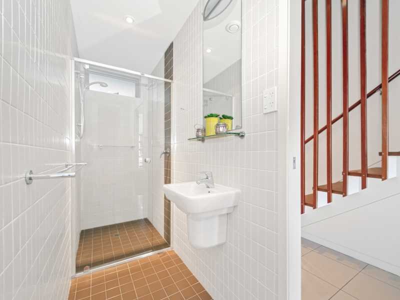 12/1147 Sandgate Road NUNDAH 6