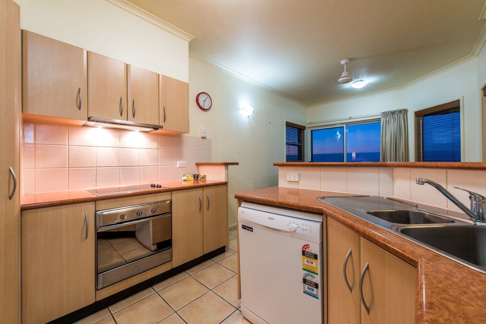 12/115 Shingley Drive AIRLIE BEACH 9