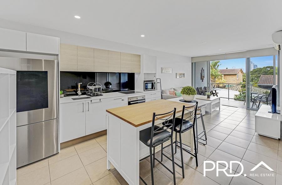 1211/6-8 Waterford Court BUNDALL 4