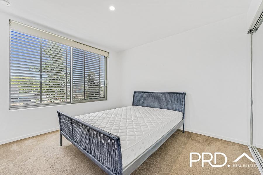 1211/6-8 Waterford Court BUNDALL 7