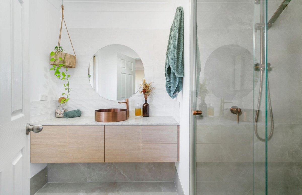 12/12 Bottlewood Court BURLEIGH WATERS 7