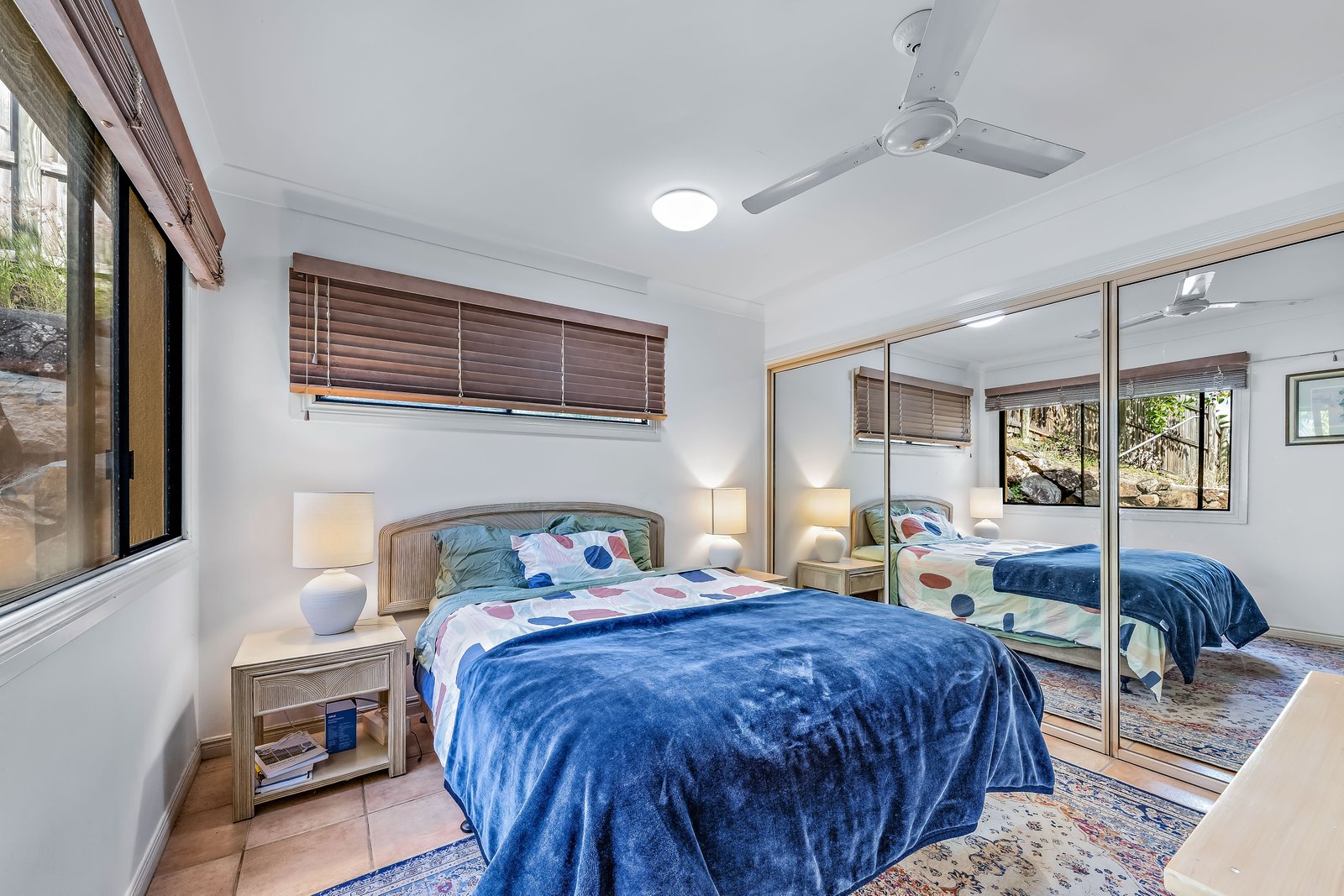 12/12 Golden Orchid Drive AIRLIE BEACH 10