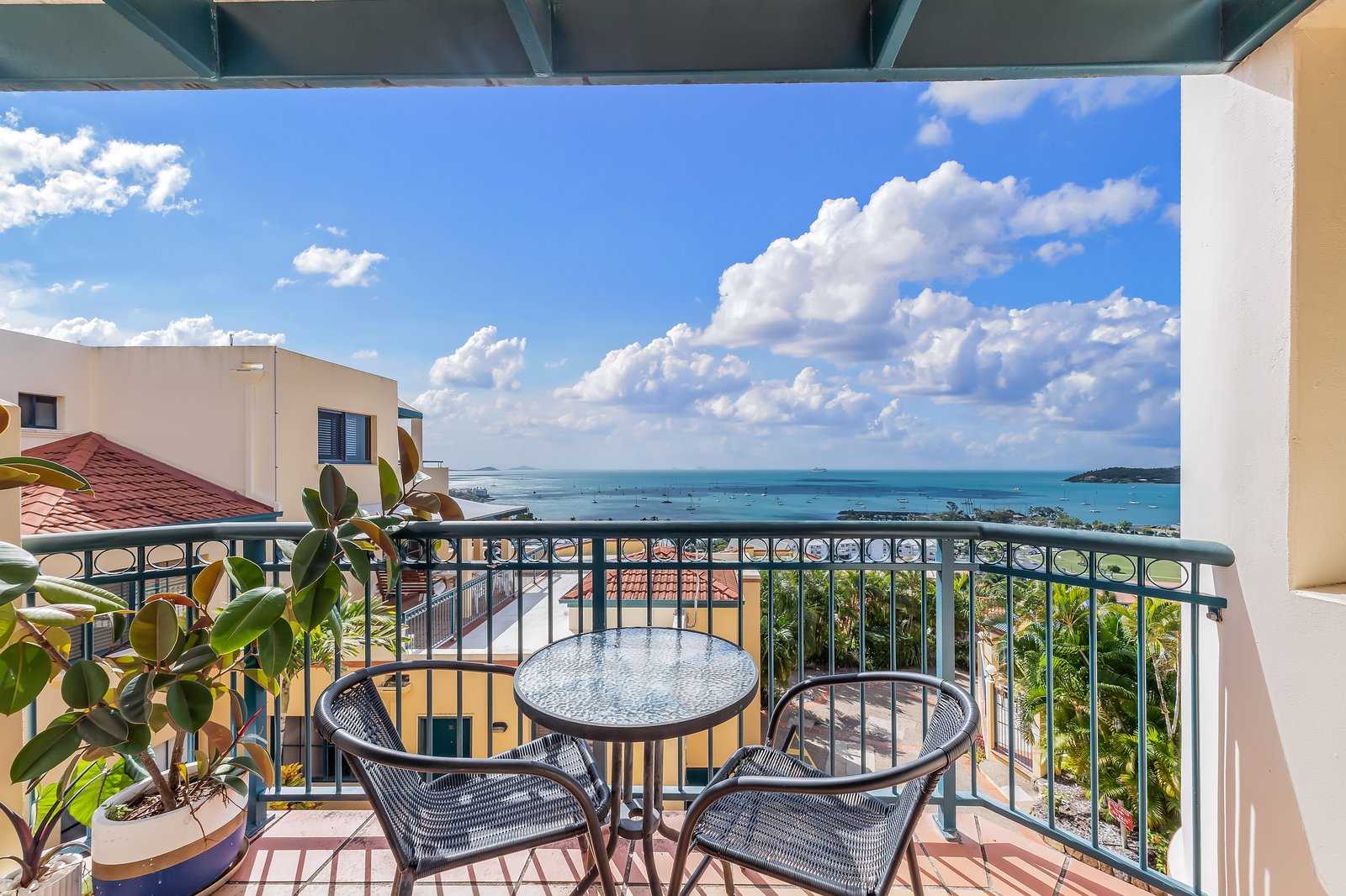12/12 Golden Orchid Drive AIRLIE BEACH 13