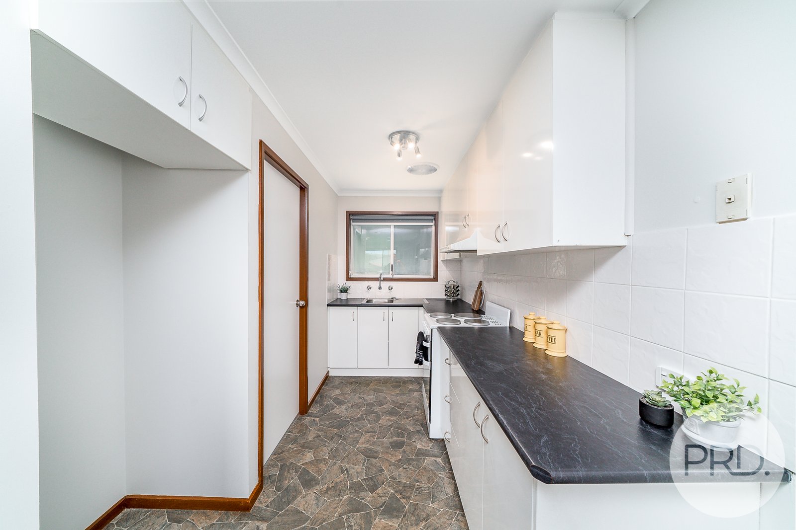 12/12 Kokoda Street ASHMONT 8