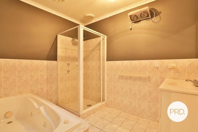 12/123 Kelleway Avenue NICHOLLS 9