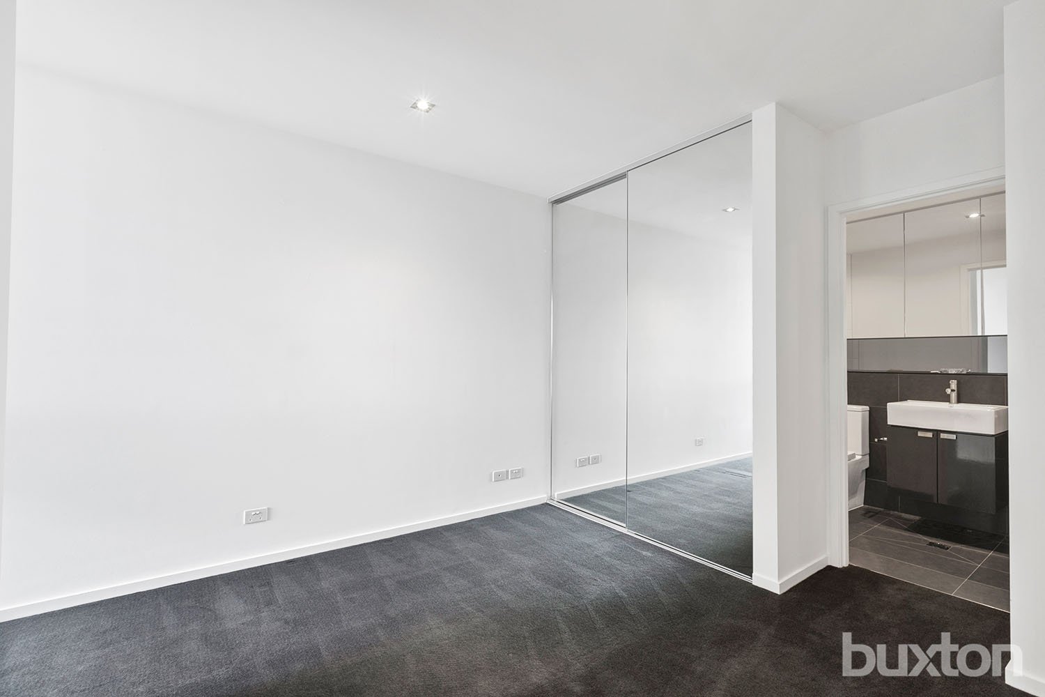 Gallery: 121/286 Highett Road