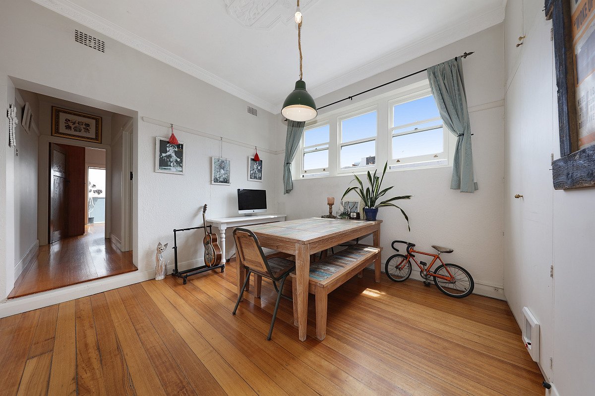 Gallery: 1/213 Balaclava Road