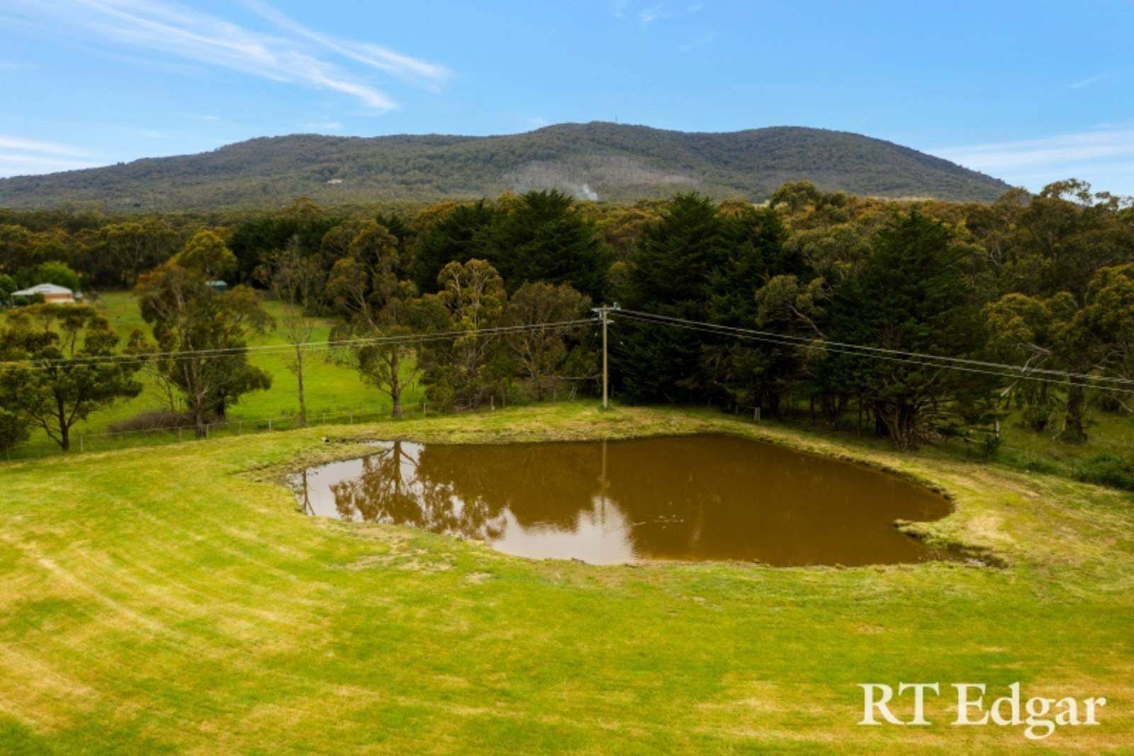 Real Estate and Property in 1/213 Boundary Road, Woodend, VIC