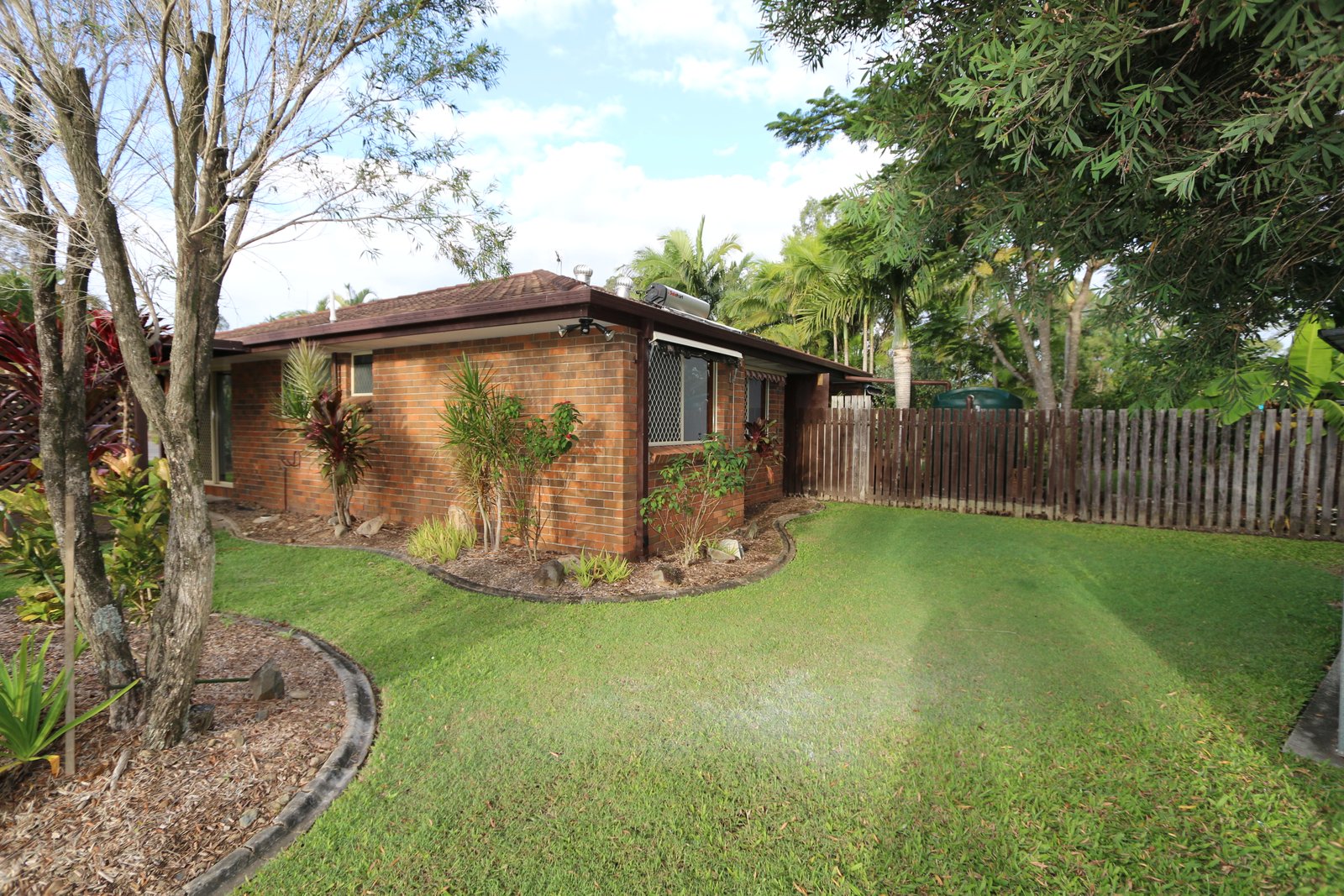 12/13 Galloway Drive ASHMORE 11