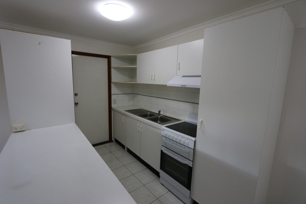12/13 Galloway Drive ASHMORE 4