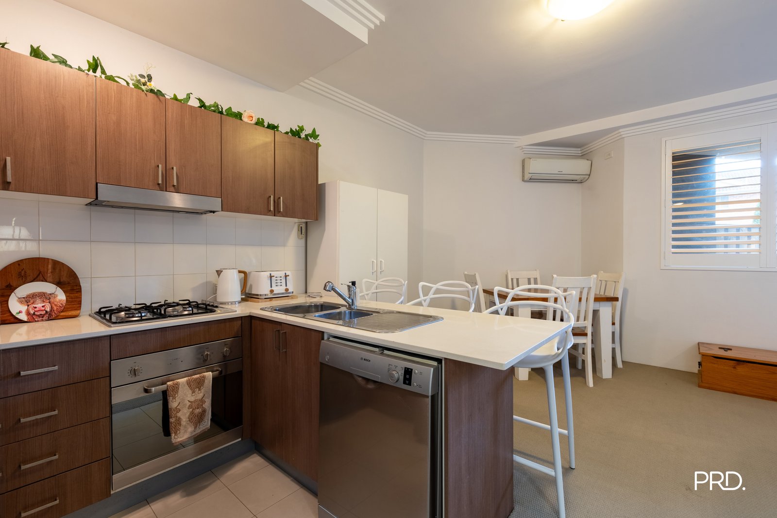 12/14-20 Parkes Ave  Werrington 2
