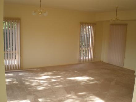 Gallery: 1/214 Centre Road