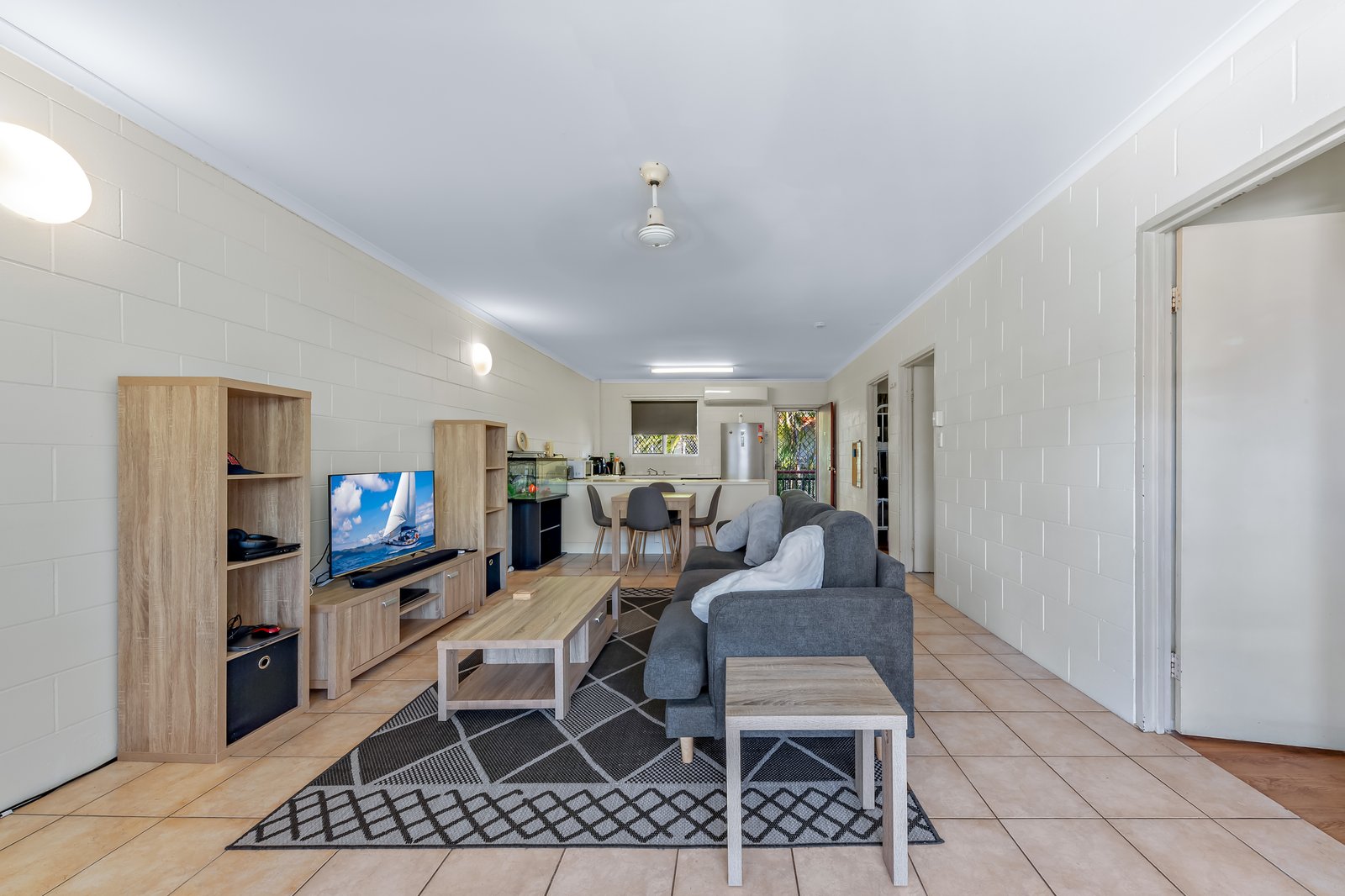 12/14 Island Drive CANNONVALE 5