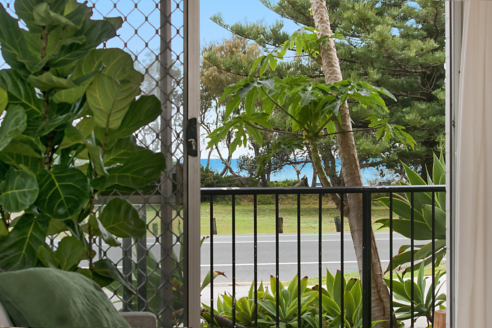 1/214 Marine Parade KINGSCLIFF 8