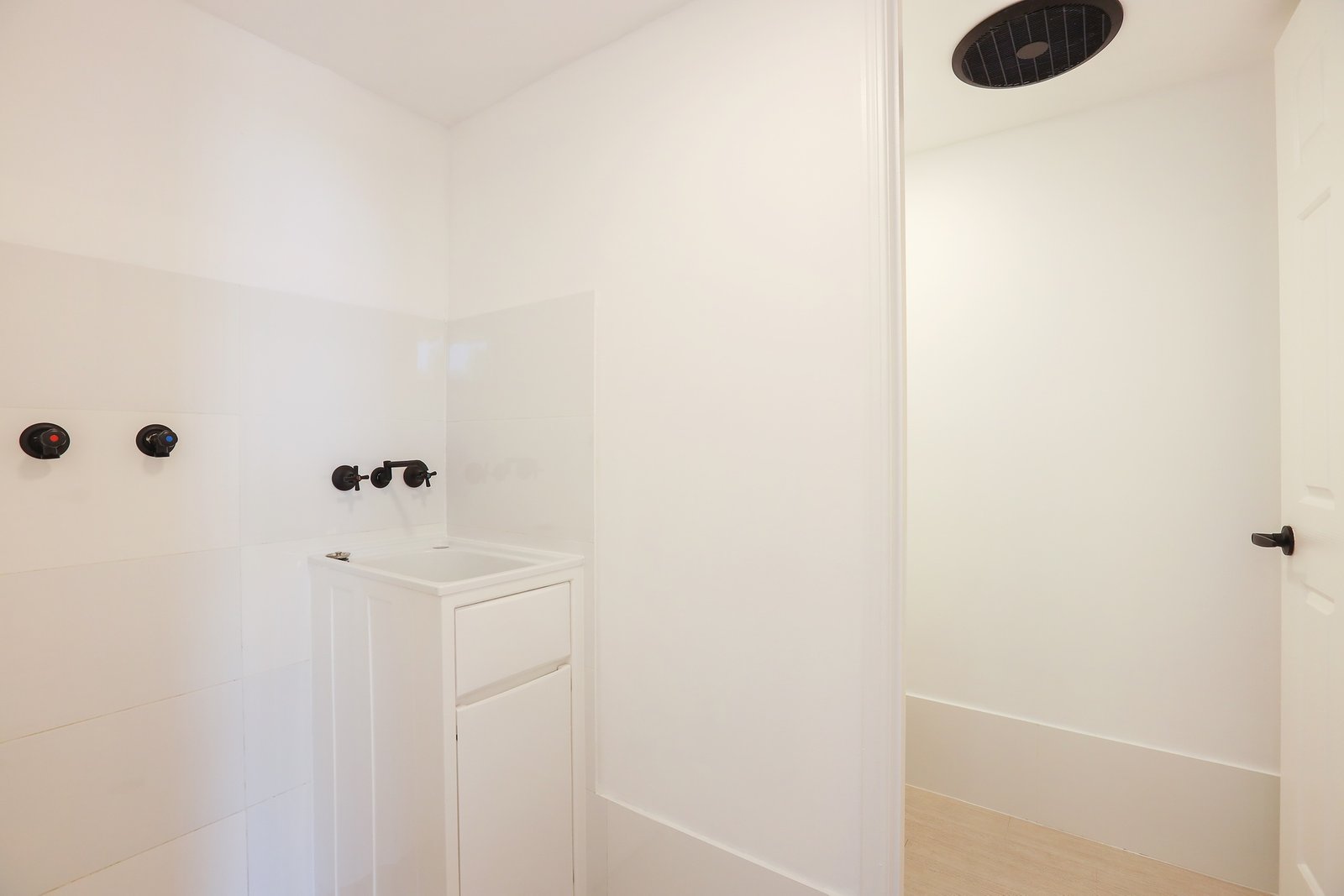 12/143 Frank Street LABRADOR 7