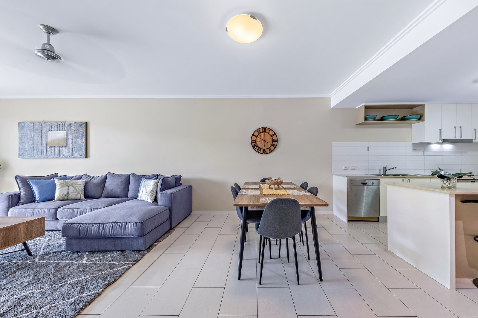 12/15 Flame Tree Court AIRLIE BEACH 4