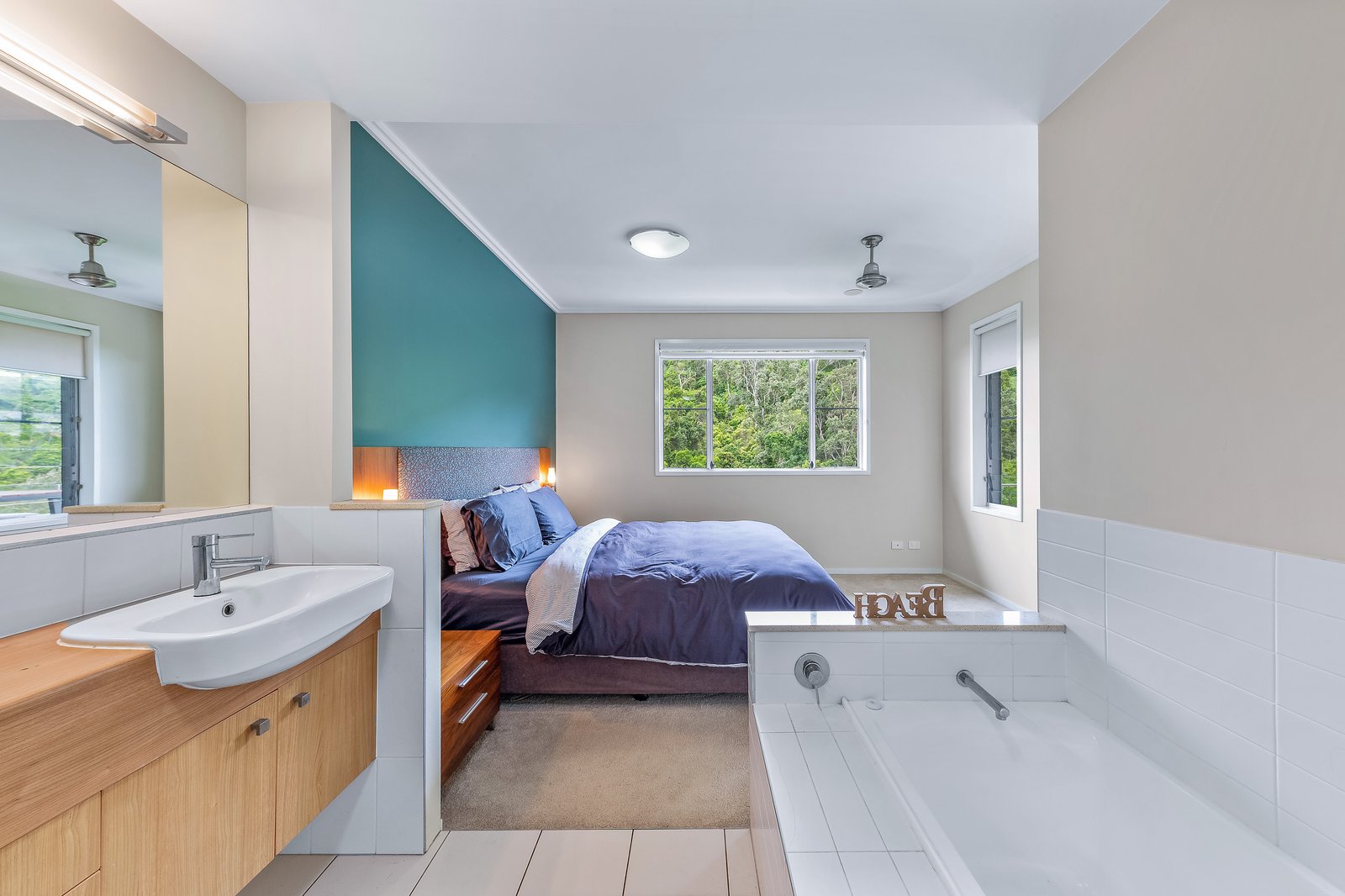 12/15 Flame Tree Court AIRLIE BEACH 14