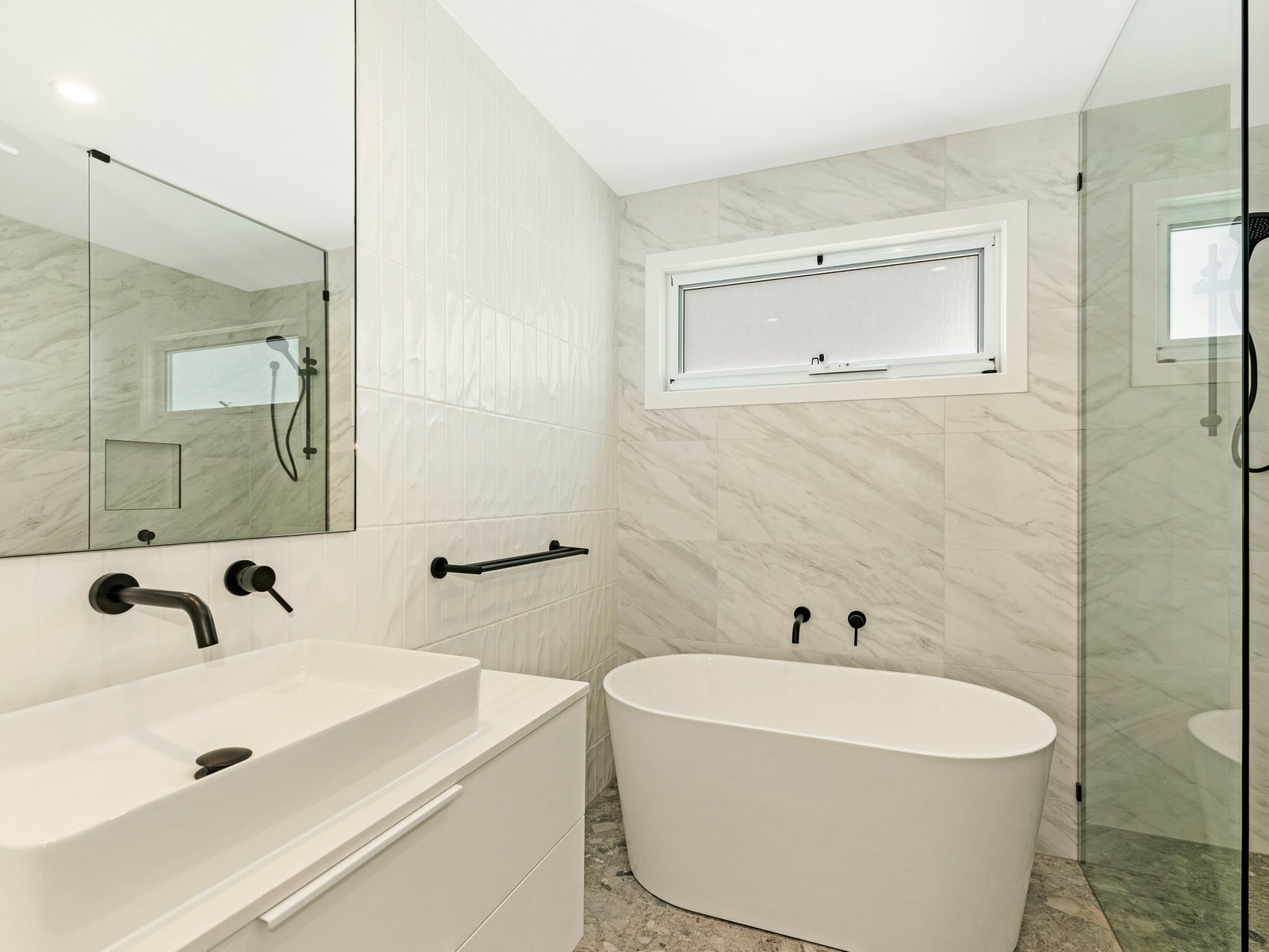 1&2/15 Twenty Seventh Avenue PALM BEACH 4