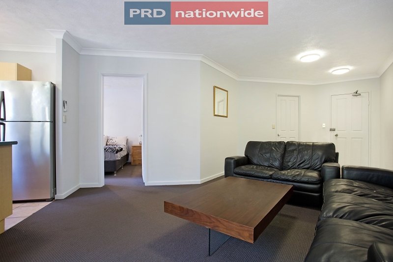 12/150 Marine Parade SOUTHPORT 4