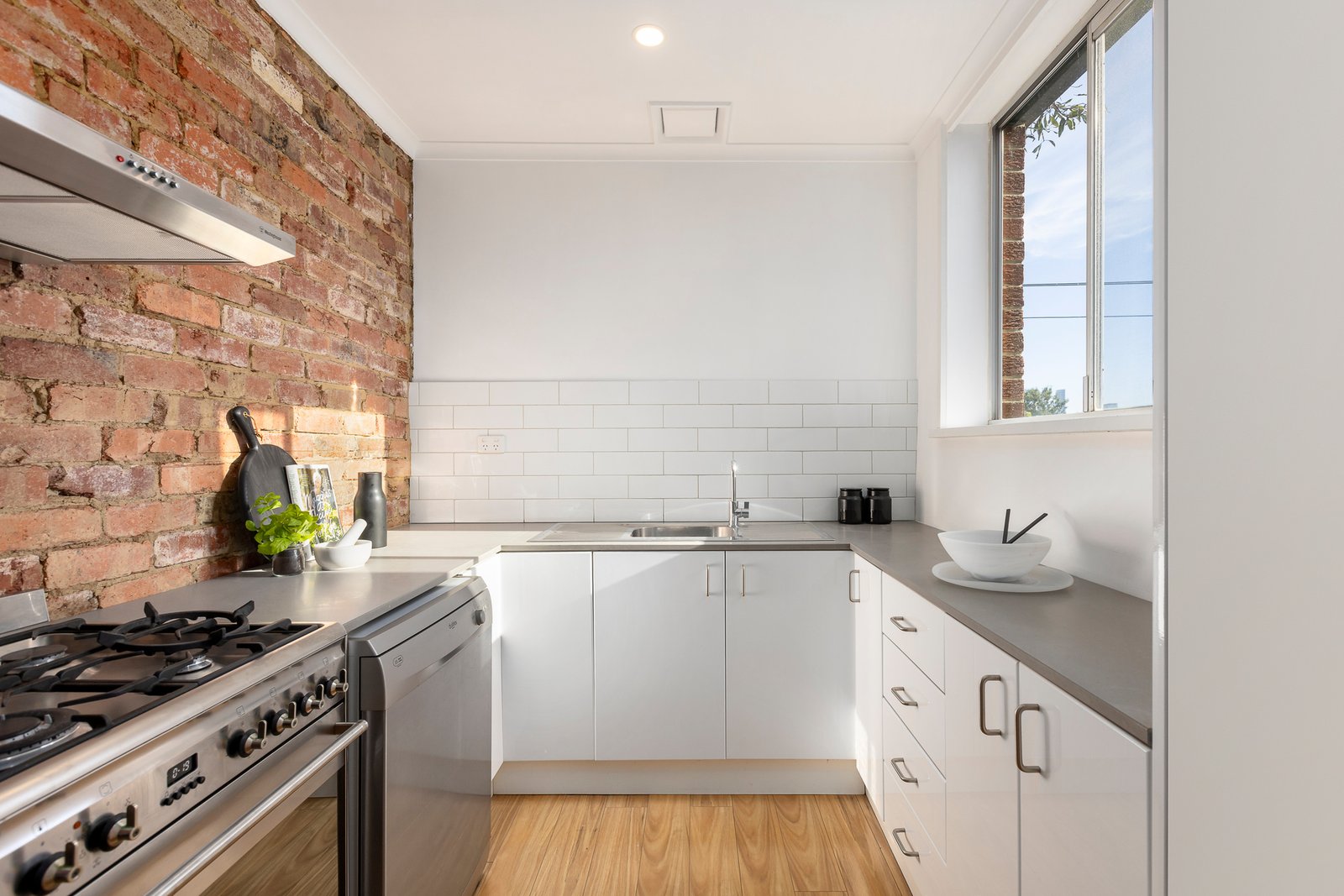 Gallery: 12/158 Bridge Street