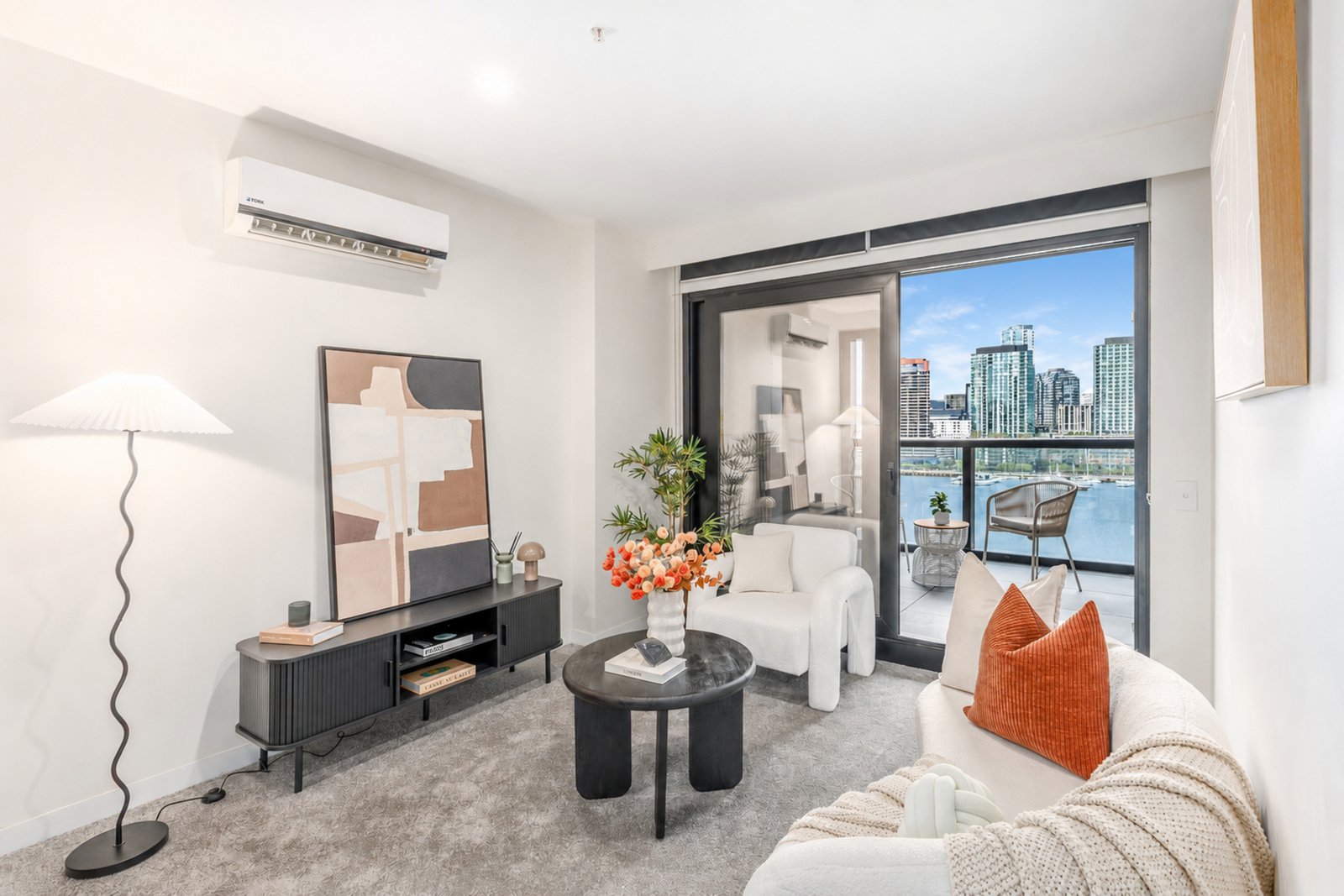 Gallery: 1215/8 Pearl River Road