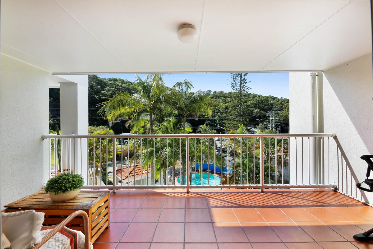 12/16 Djerral Avenue Burleigh Heads 2