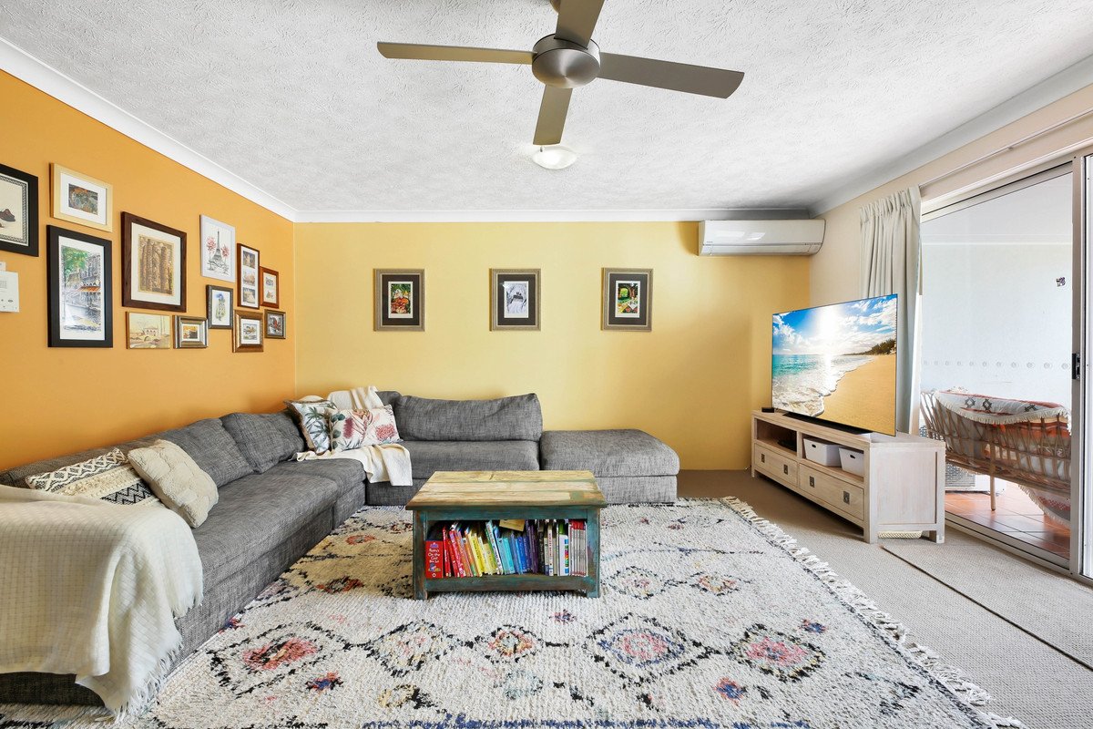 12/16 Djerral Avenue Burleigh Heads 10