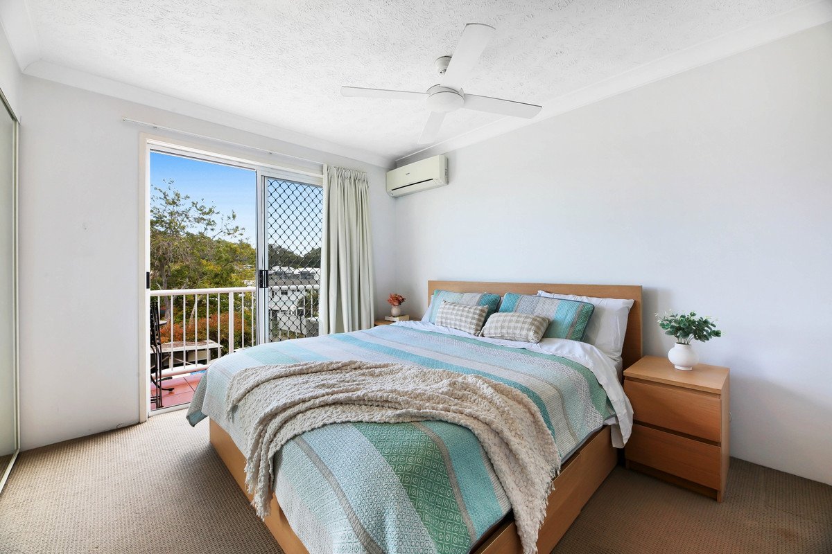 12/16 Djerral Avenue Burleigh Heads 13