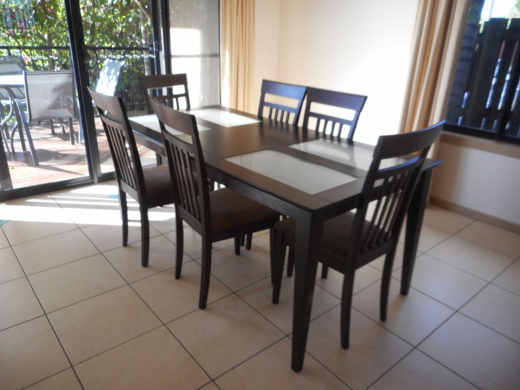 12/164 Shute Harbour Road CANNONVALE 3